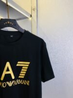 ⁦تيشيرت أرماني عالي الجودة بأكمام قصيرة⁩ - الصورة ⁦5⁩