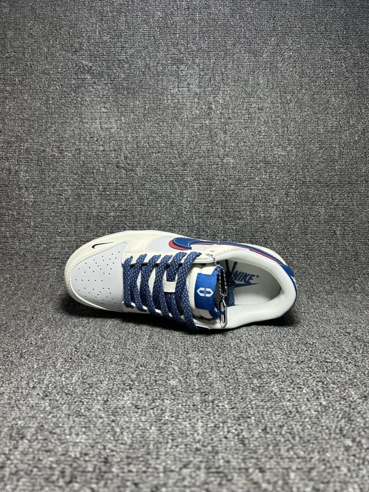 ⁦حذاء Nike Dunk Low⁩ - الصورة ⁦2⁩