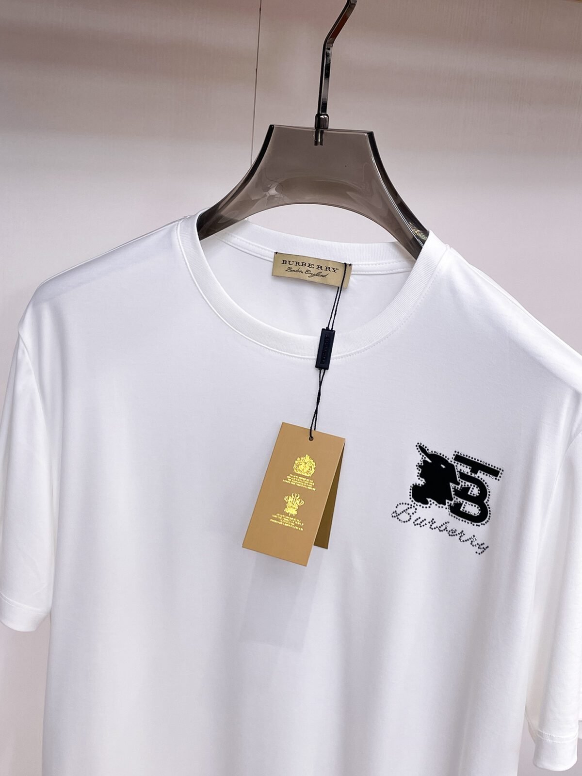 ⁦تيشيرت بربري قطني بأكمام قصيرة⁩ - الصورة ⁦4⁩