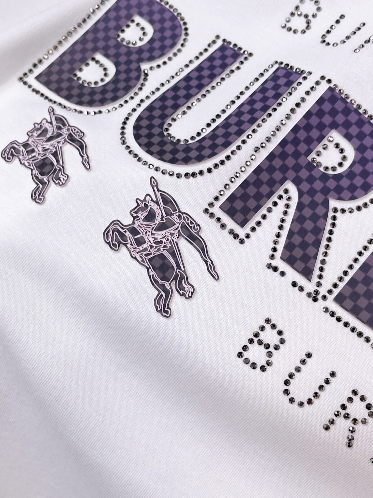 ⁦تيشيرت بربري قطني بأكمام قصيرة⁩ - الصورة ⁦9⁩