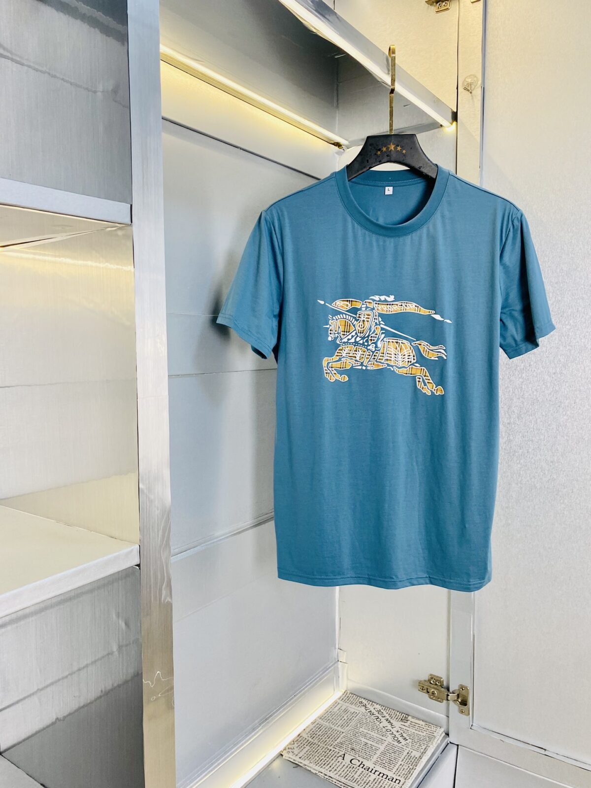 ⁦تيشيرت بربري بأكمام قصيرة⁩ - الصورة ⁦4⁩