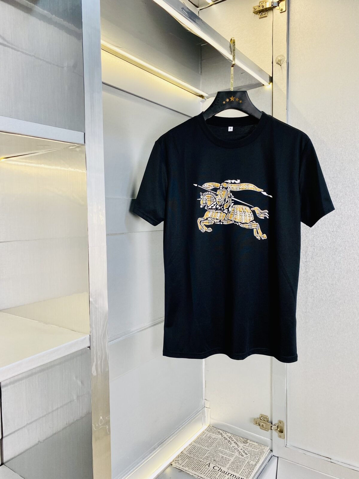 ⁦تيشيرت بربري بأكمام قصيرة⁩ - الصورة ⁦2⁩