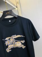 ⁦تيشيرت بربري بأكمام قصيرة⁩ - الصورة ⁦6⁩