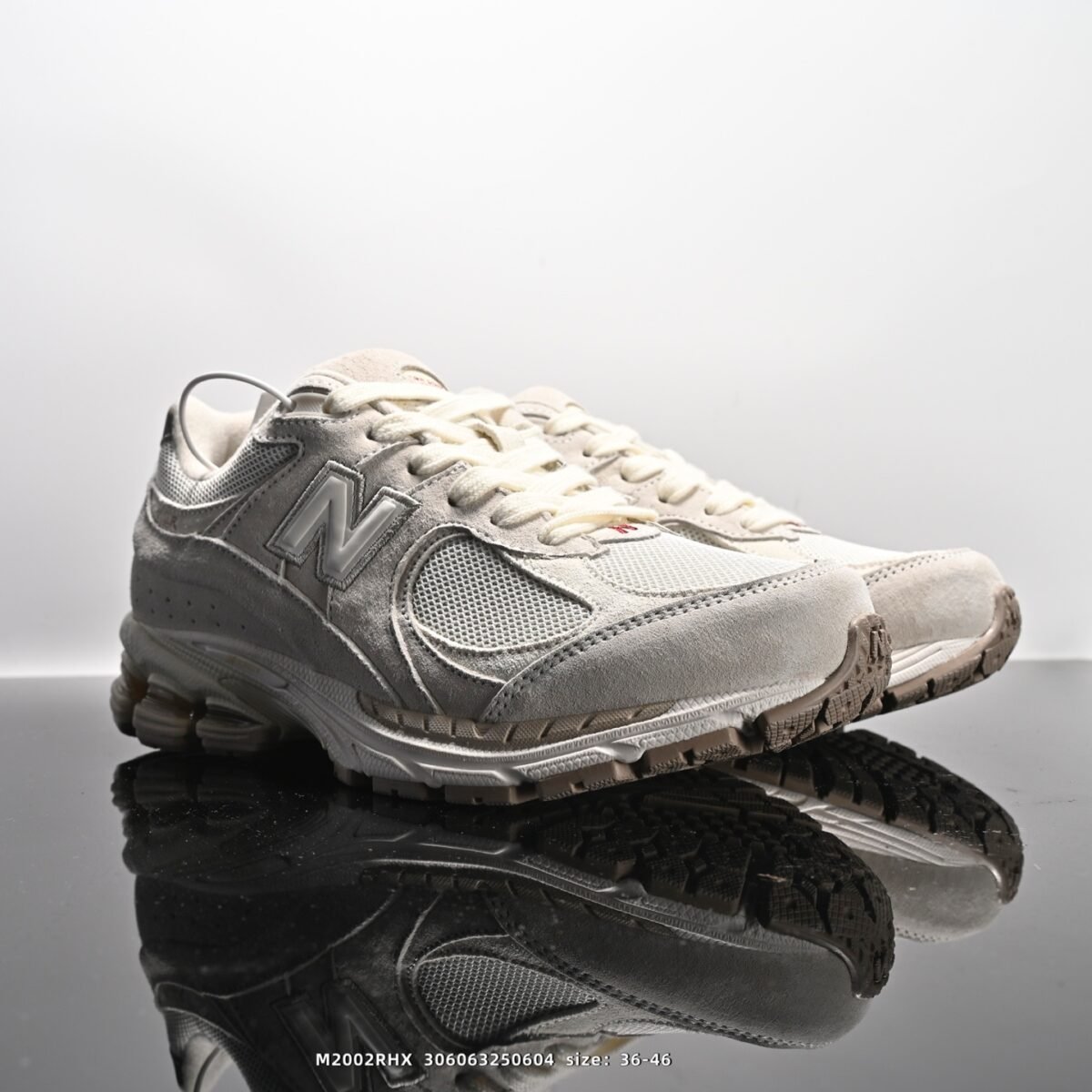 ⁦حذاء New Balance M2002RHX⁩ - الصورة ⁦5⁩