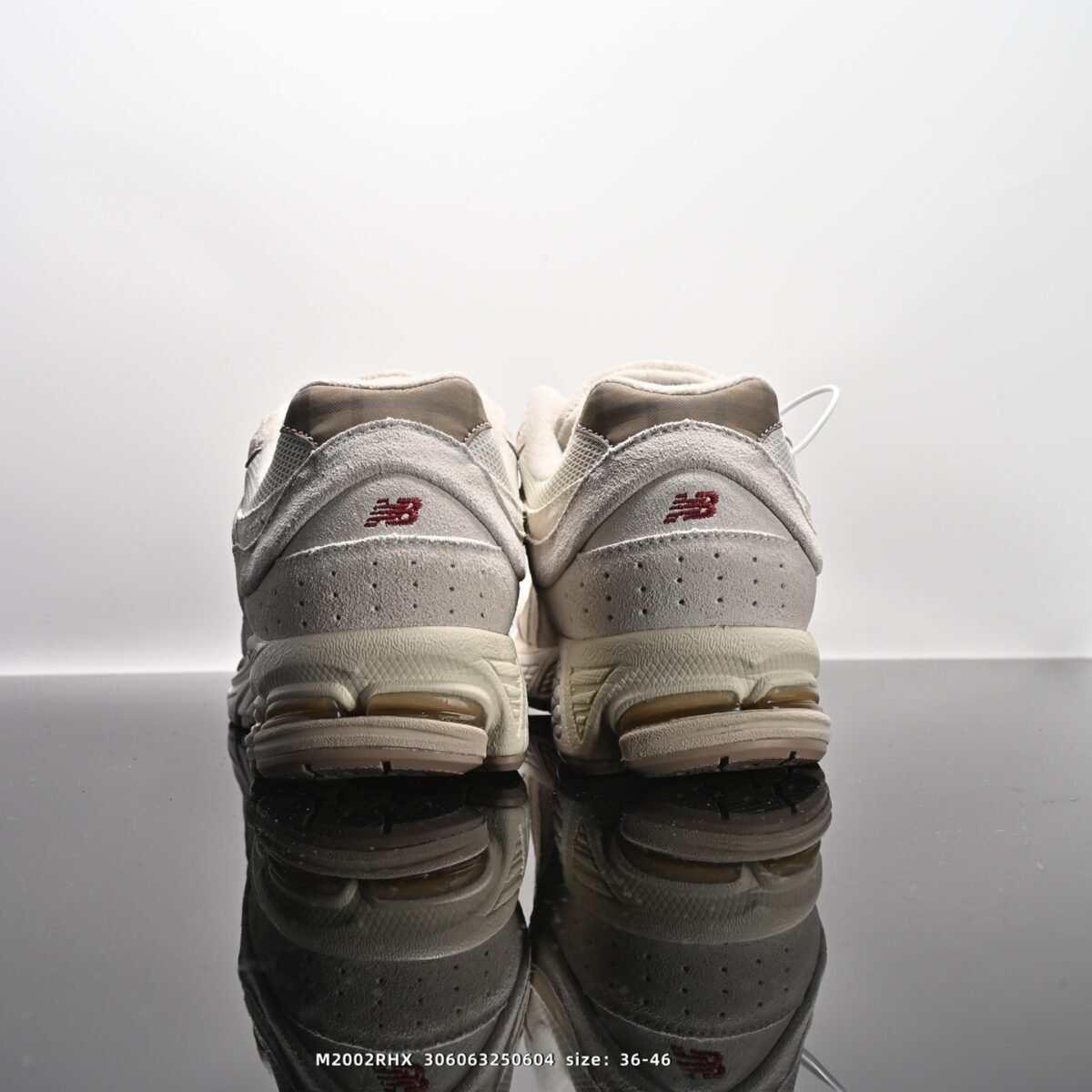 ⁦حذاء New Balance M2002RHX⁩ - الصورة ⁦6⁩