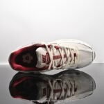 ⁦حذاء Nike Air Zoom Vomero 5⁩ - الصورة ⁦4⁩