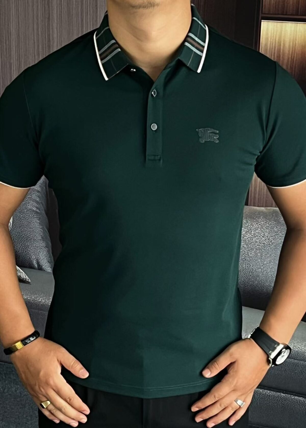 ⁦تيشيرت بربري بأكمام قصيرة، أحدث صيحات الموضة، بتصميم ياقة مدورة⁩ - الصورة ⁦3⁩