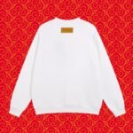 ⁦سويت شيرت مطبوع بياقة دائرية من لويس فويتون⁩ - الصورة ⁦3⁩