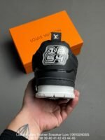 ⁦حذاء Louis Vuitton Trainer Sneaker Low⁩ - الصورة ⁦3⁩