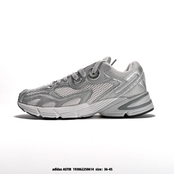 حذاء Adidas Astir