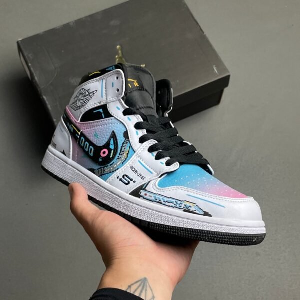 حذاء Nike Air Jordan 1 Mid SE