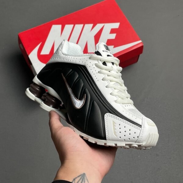 حذاء Nike Shox OG