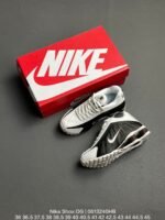 ⁦حذاء Nike Shox OG⁩ - الصورة ⁦6⁩