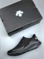 ⁦حذاء Descente⁩ - الصورة ⁦3⁩