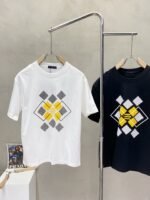 ⁦تيشيرت لويس فويتون رجالي جديد كاجوال بأكمام قصيرة⁩ - الصورة ⁦2⁩