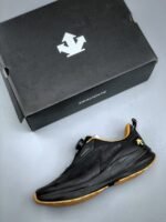 ⁦حذاء Descente⁩ - الصورة ⁦3⁩