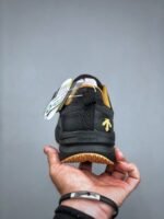 ⁦حذاء Descente⁩ - الصورة ⁦7⁩