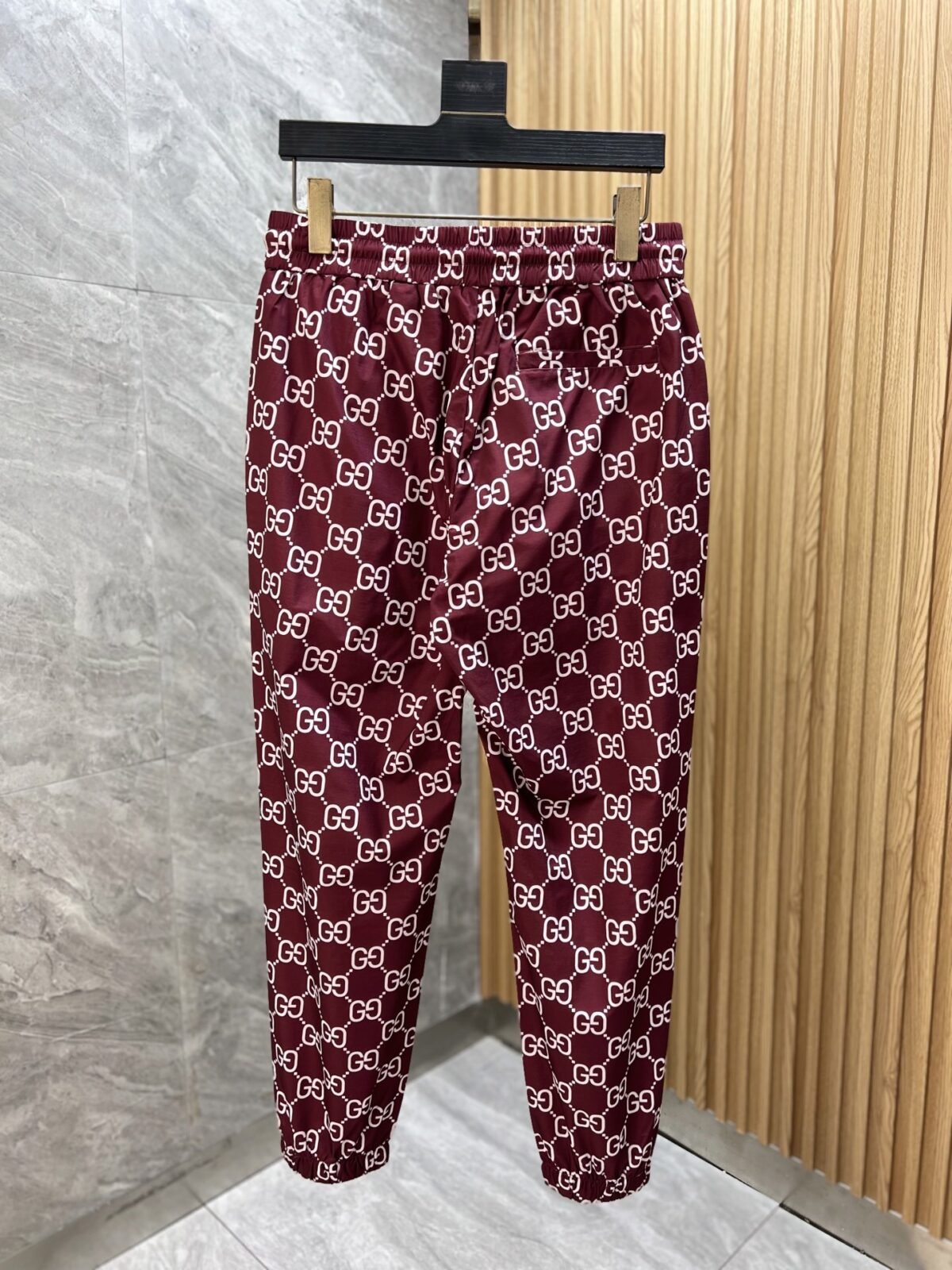 ⁦بنطال غوتشي كاجوال⁩ - الصورة ⁦3⁩