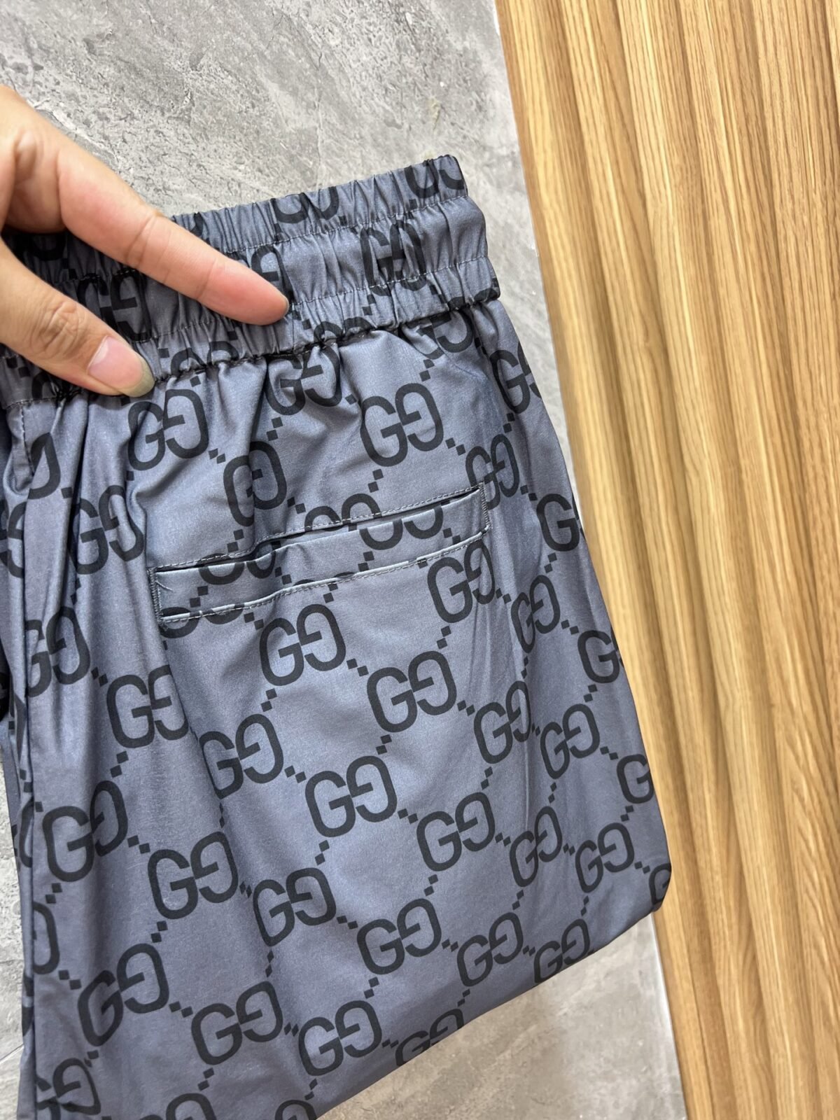 ⁦بنطال غوتشي كاجوال⁩ - الصورة ⁦6⁩