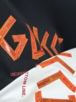 ⁦تيشيرت غوتشي الجديد بياقة دائرية وأكمام قصيرة⁩ - الصورة ⁦6⁩