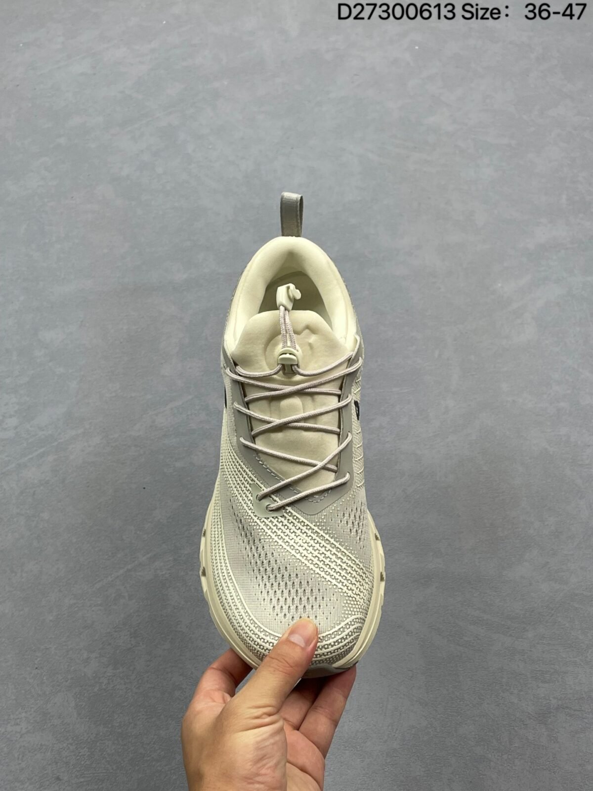 ⁦حذاء On Cloudrunner 2⁩ - الصورة ⁦2⁩