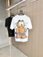 ⁦تيشيرت غوتشي الجديد بياقة دائرية وأكمام قصيرة⁩ - الصورة ⁦4⁩