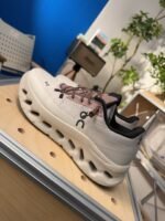 ⁦حذاء On Cloudtilt⁩ - الصورة ⁦4⁩