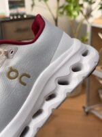 ⁦حذاء On Cloudtilt⁩ - الصورة ⁦8⁩