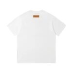 ⁦تيشيرت لويس فويتون الجديد بأكمام قصيرة.⁩ - الصورة ⁦2⁩