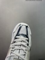 ⁦حذاء Nike Air Zoom Vomero 5⁩ - الصورة ⁦5⁩