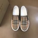 حذاء بربري الرياضي الكلاسيكي الجديد منخفض الرقبة للرجال