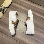 ⁦حذاء بربري الرياضي الكلاسيكي منخفض الرقبة للرجال⁩ - الصورة ⁦4⁩