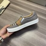 ⁦حذاء بربري الرياضي الكلاسيكي منخفض الرقبة للرجال⁩ - الصورة ⁦6⁩