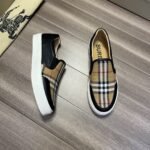 ⁦حذاء بربري الرياضي الكلاسيكي منخفض الرقبة للرجال⁩ - الصورة ⁦3⁩