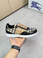 ⁦حذاء رياضي كاجوال فاخر من بربري⁩ - الصورة ⁦3⁩