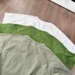 ⁦تيشيرت ARCTERYX خفيف الوزن بأكمام قصيرة، مصنوع من قماش شبكي عالي المرونة.⁩ - الصورة ⁦3⁩