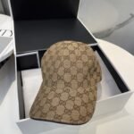 ⁦قبعة بيسبول غوتشي الجديدة⁩ - الصورة ⁦7⁩