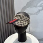 ⁦قبعة غوتشي الأصلية ذات الشريط العريض المجوف الأحدث.⁩ - الصورة ⁦3⁩