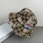 ⁦قبعة دلو غوتشي⁩ - الصورة ⁦2⁩