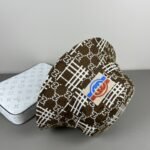 ⁦قبعة دلو غوتشي⁩ - الصورة ⁦4⁩