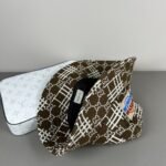 ⁦قبعة دلو غوتشي⁩ - الصورة ⁦6⁩