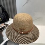 ⁦قبعة برادا من القش، قبعة نسائية أنيقة⁩ - الصورة ⁦2⁩