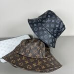 قبعة لويس فويتون