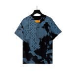 ⁦تيشيرت لويس فويتون بأكمام قصيرة مزين بزهور⁩ - الصورة ⁦4⁩