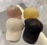 قبعة بيسبول فندي جديدة