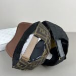 ⁦قبعة بيسبول فندي الجديدة⁩ - الصورة ⁦4⁩