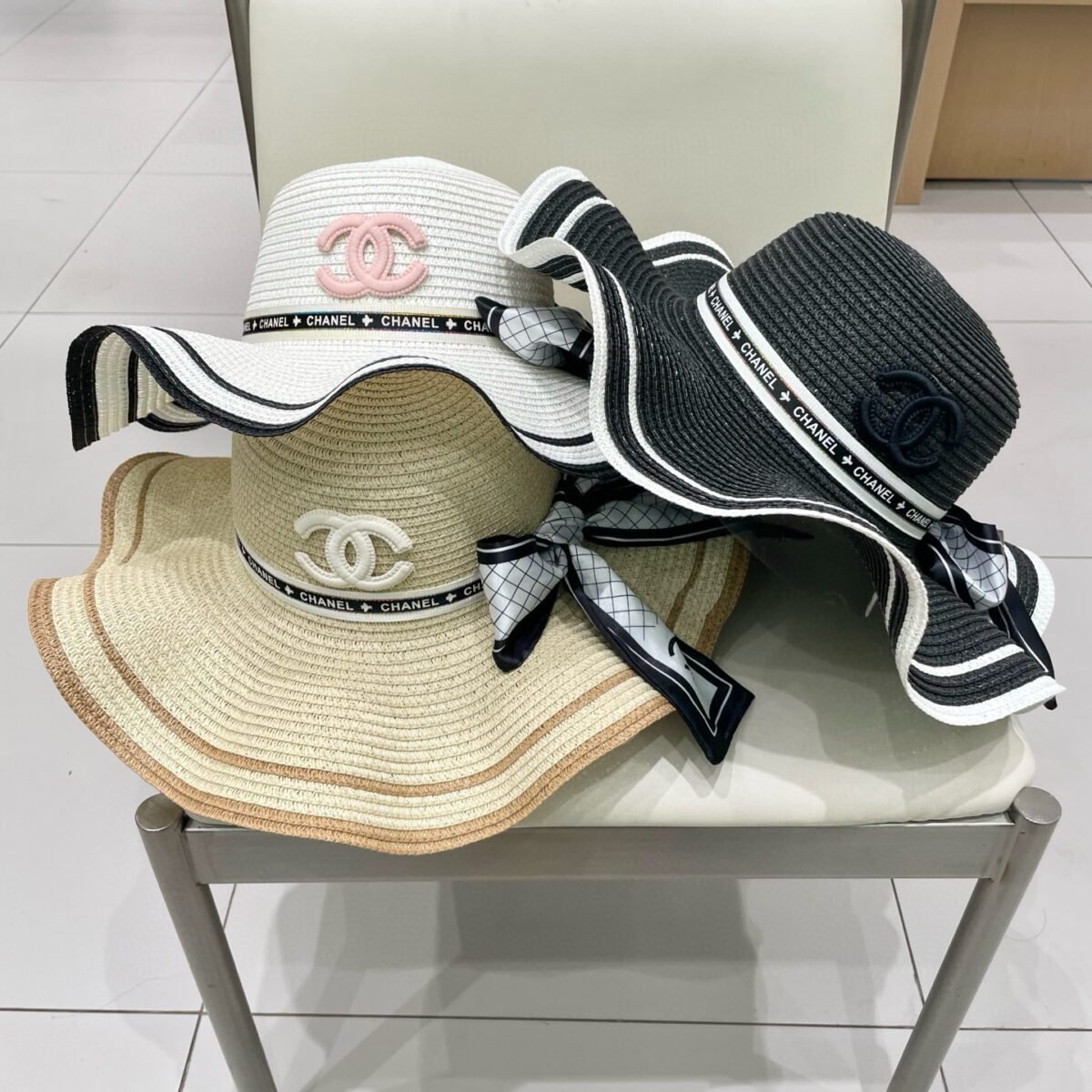 ⁦قبعة شمس شانيل عالية الجودة⁩ - الصورة ⁦1⁩