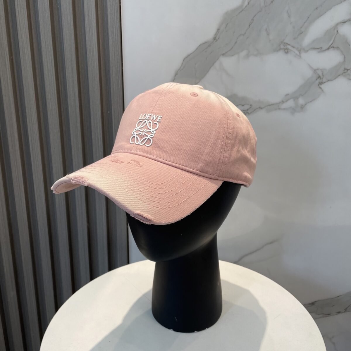 ⁦قبعة بيسبول بتصميم جديد من لويفي⁩ - الصورة ⁦5⁩