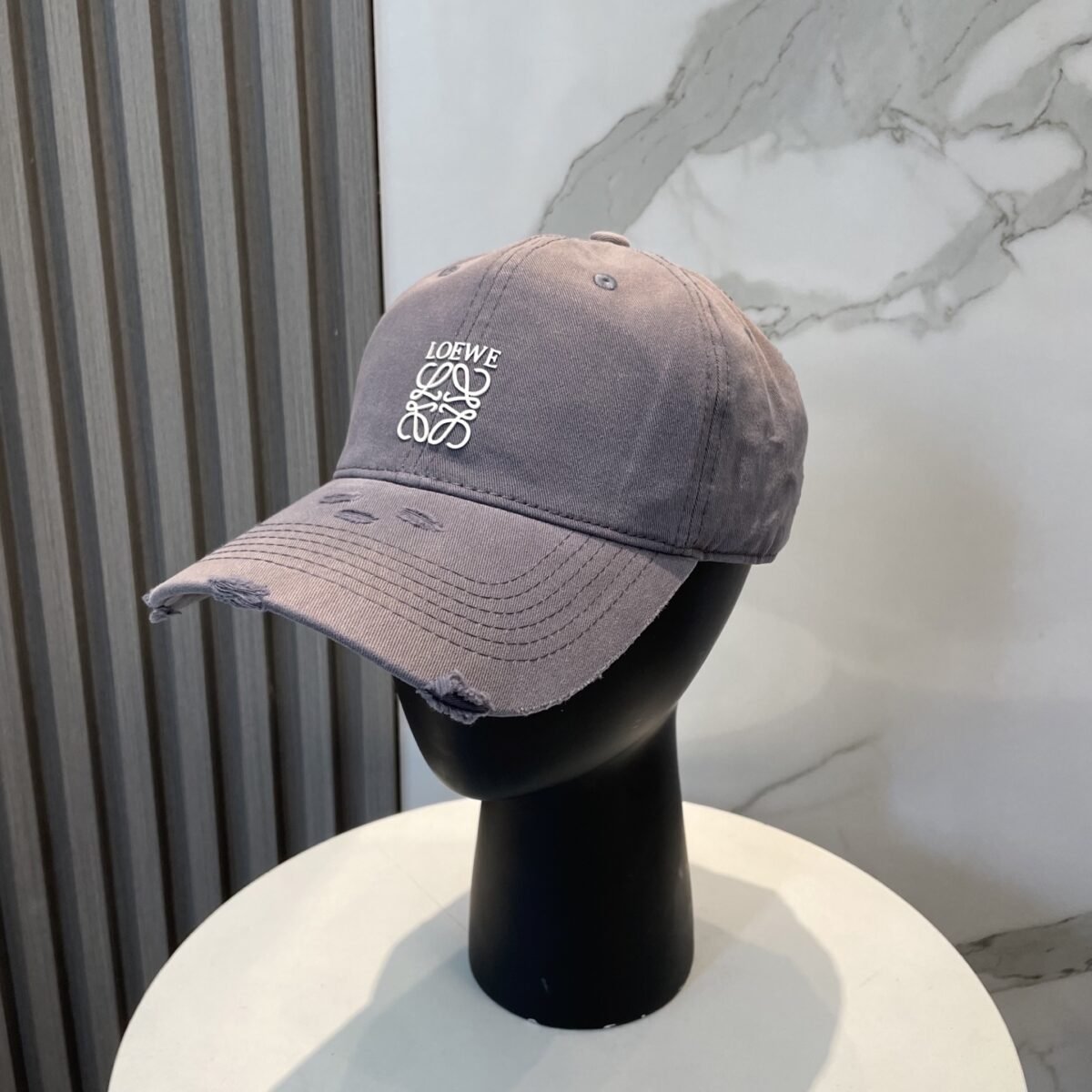 ⁦قبعة بيسبول بتصميم جديد من لويفي⁩ - الصورة ⁦8⁩