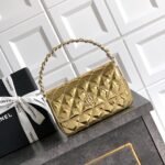 حقيبة شانيل باللون الذهبي الجذاب (CHANEL_BAG )